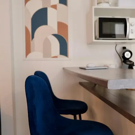 - Independant Avec Cour Lejlighed