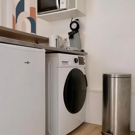 - Independant Avec Cour ルーアン