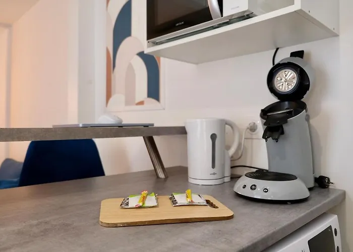 - Independant Avec Cour * Rouen