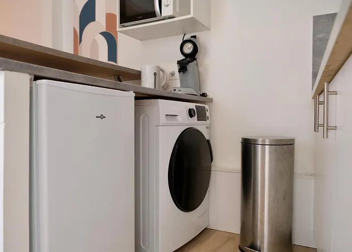 - Independant Avec Cour Rouen